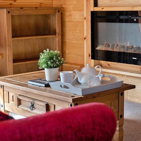 Finest Retreats - Garden Lodge クレイブン・アームス エクステリア 写真