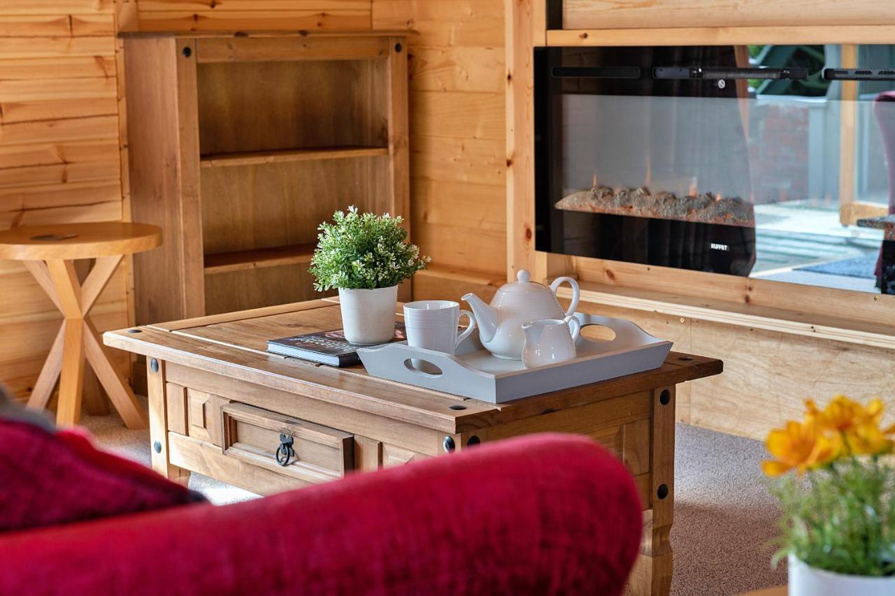 Finest Retreats - Garden Lodge クレイブン・アームス エクステリア 写真